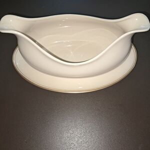 Franciscan Gold Band 301 Gravy Boat